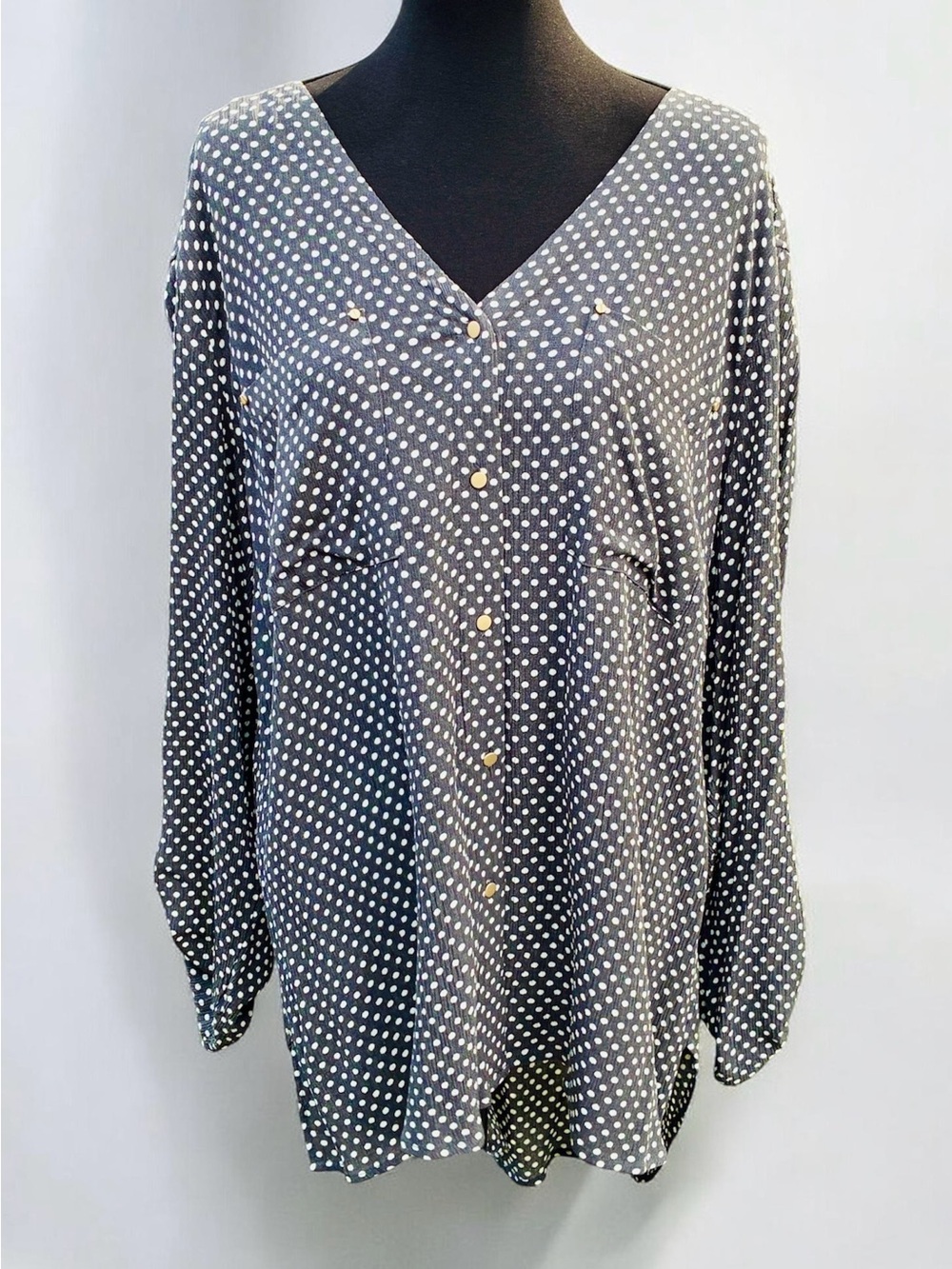 NWT Jones New York Polka Dot V-Neck Button Front Blouse Top Plus SZ 2X - Picture 7 of 7